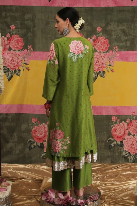 Shop Vrinda By Pundrik Dubey Green Chanderi , Organza Round Sandli Hariyali Anarkali Set at Aza Fashions Shop_Vrinda By Pundrik Dubey_Green Chanderi , Organza Round Sandli Hariyali Anarkali Set_at_Aza_Fashions