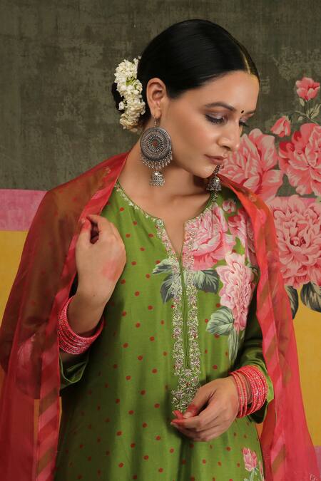Buy Vrinda By Pundrik Dubey Green Chanderi , Organza Round Sandli Hariyali Anarkali Set Online at Aza Fashions Buy_Vrinda By Pundrik Dubey_Green Chanderi , Organza Round Sandli Hariyali Anarkali Set_Online_at_Aza_Fashions