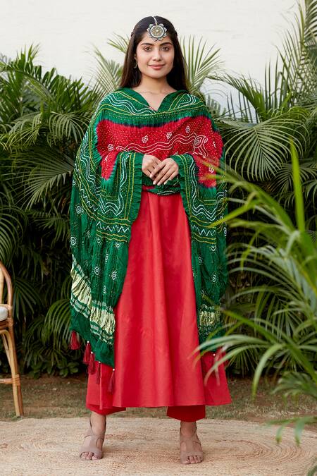 Ruchira Nangalia_Red Gajji Silk Bandhej Dupatta_Online_at_Aza_Fashions