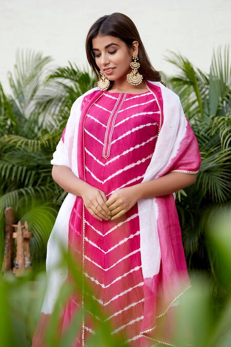 Shop_Ruchira Nangalia_Pink Chanderi Round Leheriya Print Kurta Set _Online_at_Aza_Fashions