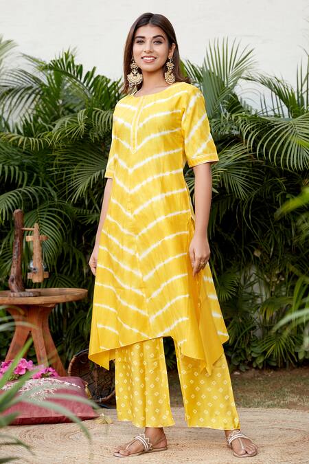 Ruchira Nangalia_Yellow Chanderi, Modal Round Leheriya Print Kurta And Pant Set _Online_at_Aza_Fashions