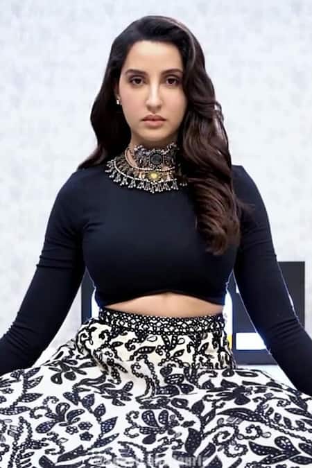 Shop_Sangeeta Boochra_Silver Plated Studded Choker _at_Aza_Fashions