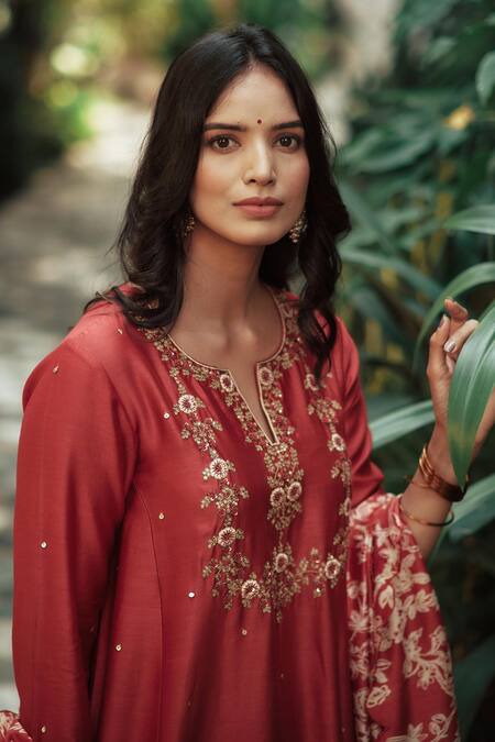 Buy House Of Pink Red Bottom Cotton Satin, Kurta And Dupatta Chanderi Notched Set Online at Aza Fashions Buy_House Of Pink_Red Bottom Cotton Satin, Kurta And Dupatta Chanderi Notched Set _Online_at_Aza_Fashions