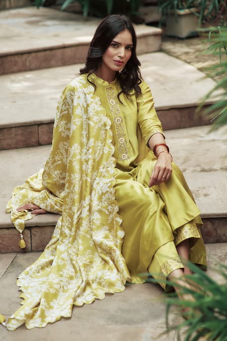 Buy House Of Pink Green Bottom Cotton Satin, Kurta And Dupatta Chanderi Band Set Online at Aza Fashions Buy_House Of Pink_Green Bottom Cotton Satin, Kurta And Dupatta Chanderi Band Set _Online_at_Aza_Fashions