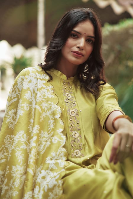 House Of Pink Green Bottom Cotton Satin, Kurta And Dupatta Chanderi Band Set at Aza Fashions House Of Pink_Green Bottom Cotton Satin, Kurta And Dupatta Chanderi Band Set _at_Aza_Fashions