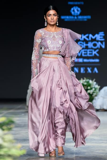Shikha And Srishti Design_Purple Organza Embroidery Boat Pre-draped Saree Set  _Online_at_Aza_Fashions