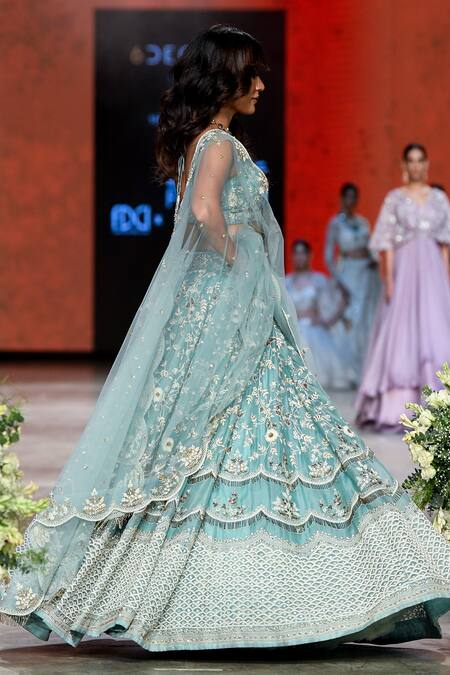 Shikha And Srishti Design Green Organza V Neck Embroidered Bridal Lehenga Set Online at Aza Fashions Shikha And Srishti Design_Green Organza V Neck Embroidered Bridal Lehenga Set _Online_at_Aza_Fashions