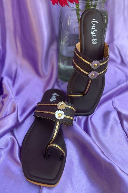 Buy_Daisie_Brown Embellished Kolhapuri Flats_Online_at_Aza_Fashions