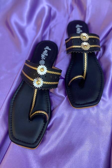 Shop_Daisie_Black Embellished Kolhapuri Flats_Online_at_Aza_Fashions