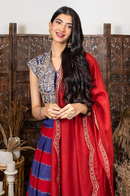 Shop_Nadima Saqib_Blue Dupatta Kanjeevaram, Lehenga And Blouse Chanderi V Neck Tie & Dye Set _Online_at_Aza_Fashions