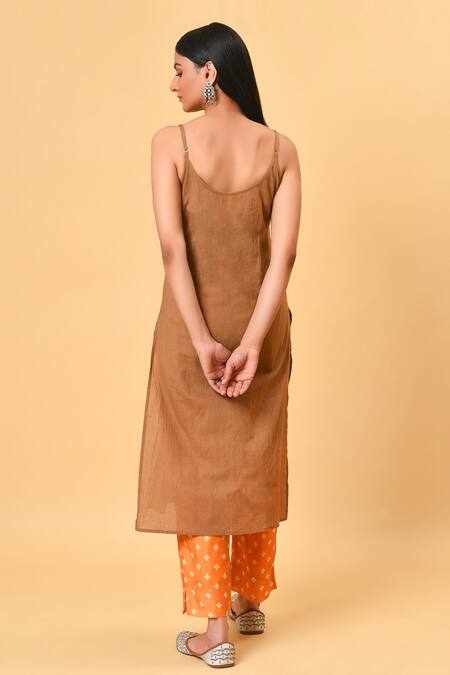 NUHH_Beige Chanderi, Lining Cotton V Neck Printed Kurta Set _Online_at_Aza_Fashions