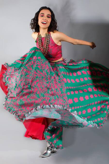 Show Shaa Green Silk, Pleated Satin Halter Printed Lehenga Set Online at Aza Fashions Show Shaa_Green Silk, Pleated Satin Halter Printed Lehenga Set _Online_at_Aza_Fashions