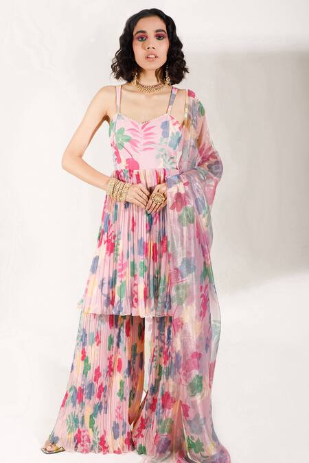Buy Show Shaa Peach Organza, Georgette Sweetheart Neck Printed Peplum Kurta Set Online at Aza Fashions Buy_Show Shaa_Peach Organza, Georgette Sweetheart Neck Printed Peplum Kurta Set _Online_at_Aza_Fashions