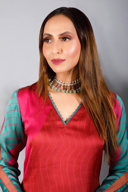 Show Shaa_Pink Silk, Organza V Neck Printed Kurta Set _at_Aza_Fashions