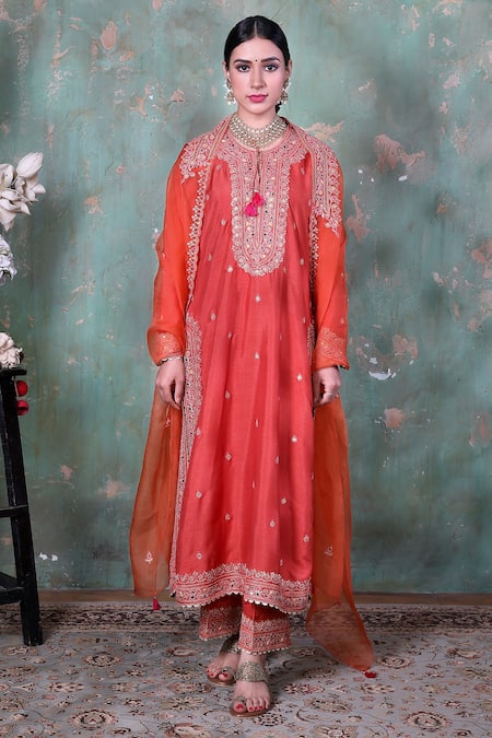Label Niti Bothra Marodi Embroidered Kurta Set 