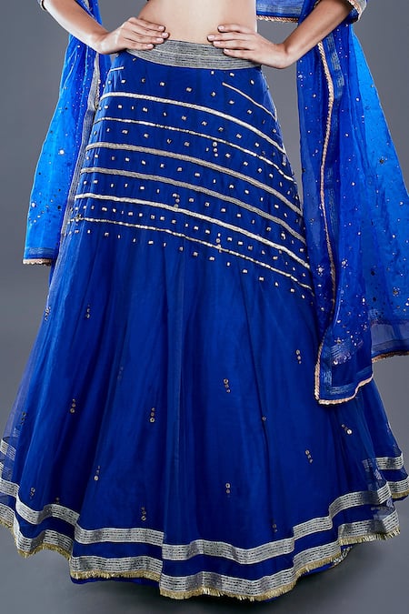 Divya Kanakia_Blue Organza V Neck Mukaish Embroidered Lehenga Set _at_Aza_Fashions
