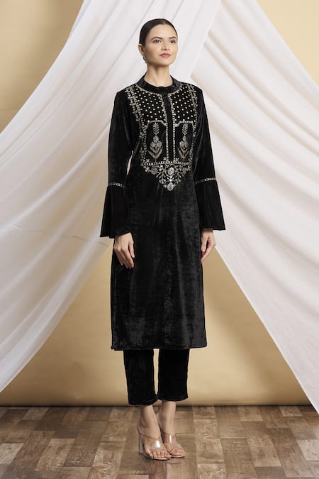 Nazaakat By Samara Singh Black Velvet Embroidered Sequins Umbrella Sleeves Kurta And Pant Set Online at Aza Fashions Nazaakat By Samara Singh_Black Velvet Embroidered Sequins Umbrella Sleeves Kurta And Pant Set _Online_at_Aza_Fashions