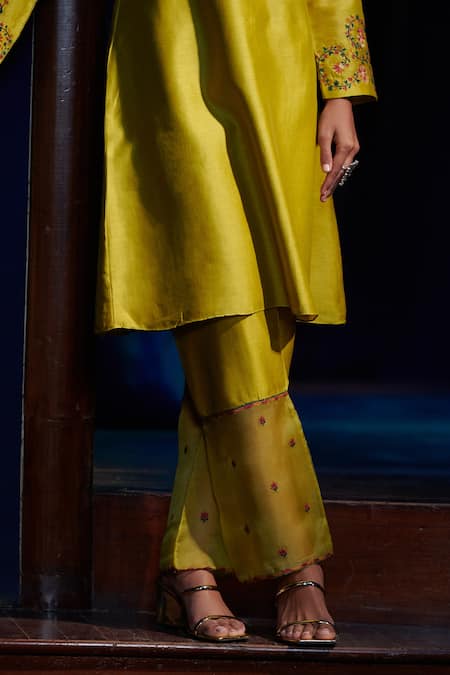 Shikha Mehta Green Organza, Chanderi Notched Saher Kurta Set Online at Aza Fashions Shikha Mehta_Green Organza, Chanderi Notched Saher Kurta Set _Online_at_Aza_Fashions