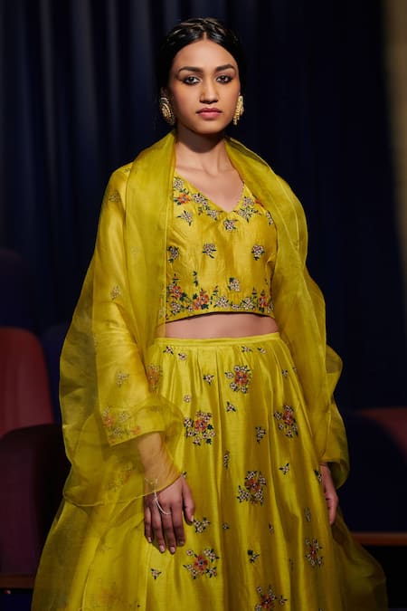 Shikha Mehta_Green Organza, Chanderi V Neck Zarina Lehenga Set_Online_at_Aza_Fashions