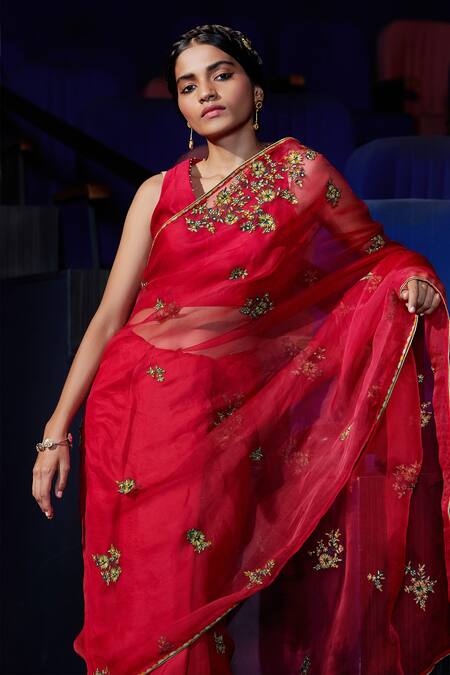 Shikha Mehta_Red Organza, Chanderi V Neck Rumi Saree With Blouse_Online_at_Aza_Fashions