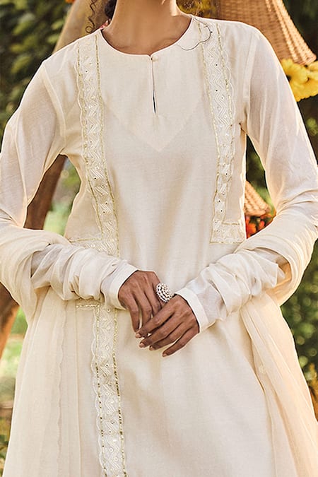 Punit Balana_White Handloom Chanderi Round Kurta Set _Online_at_Aza_Fashions