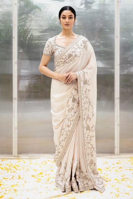 Mrunalini Rao White Silk Maurya Saree  