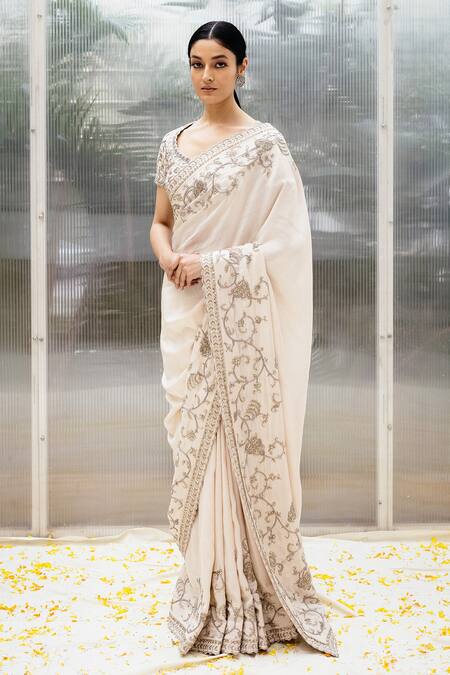 Mrunalini Rao_White Silk Maurya Saree_Online_at_Aza_Fashions