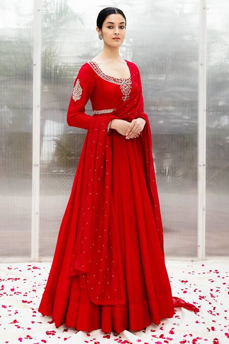 Mrunalini Rao Chanderi Urvi Embroidered Anarkali With Dupatta Online at Aza Fashions Mrunalini Rao_Chanderi Urvi Embroidered Anarkali With Dupatta_Online_at_Aza_Fashions