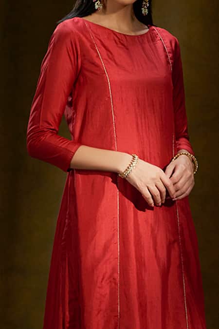 Weaver Story_Red Mulberry Silk Lining Shantoon Round Kurta And Pant Set _Online_at_Aza_Fashions