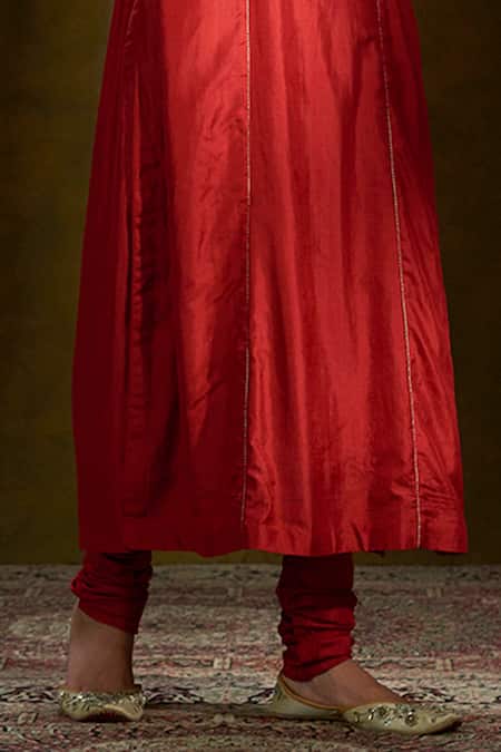 Buy_Weaver Story_Red Mulberry Silk Lining Shantoon Round Kurta And Pant Set _Online_at_Aza_Fashions
