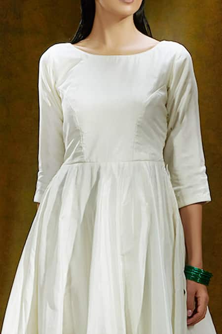 Weaver Story Off White Mulberry Silk Lining Cotton Round Anarkali Set Online at Aza Fashions Weaver Story_Off White Mulberry Silk Lining Cotton Round Anarkali Set _Online_at_Aza_Fashions