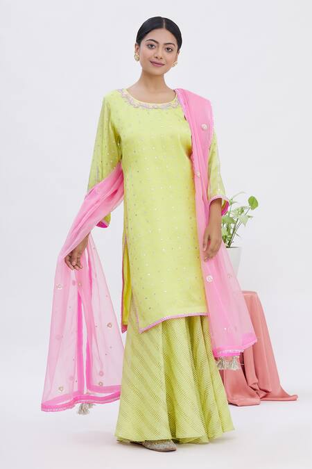 Surabhi Arya Green Kurta And Dupatta Organza, Sharara Tissue Gota Work Round Set Online at Aza Fashions Surabhi Arya_Green Kurta And Dupatta Organza, Sharara Tissue Gota Work Round Set _Online_at_Aza_Fashions
