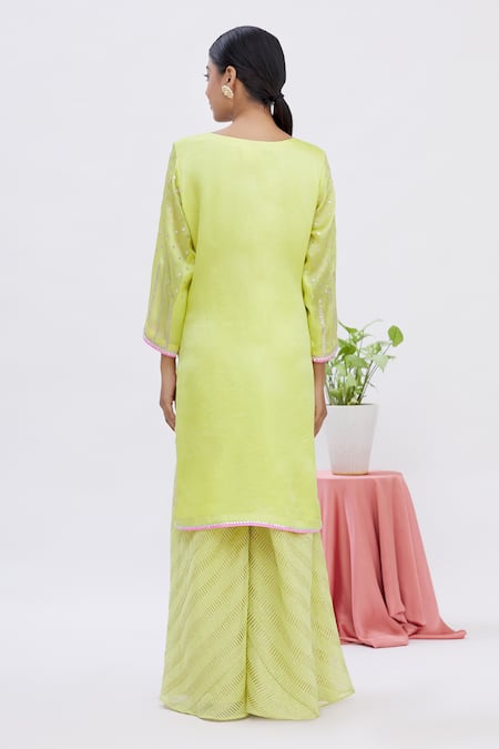Shop Surabhi Arya Green Kurta And Dupatta Organza, Sharara Tissue Gota Work Round Set at Aza Fashions Shop_Surabhi Arya_Green Kurta And Dupatta Organza, Sharara Tissue Gota Work Round Set _at_Aza_Fashions