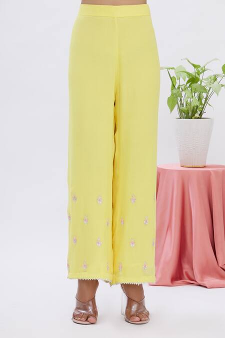 Shop Surabhi Arya Yellow Dupatta Net, Kurta Georgette, Pant Crepe Gota Work Embroidered Set Online at Aza Fashions Shop_Surabhi Arya_Yellow Dupatta Net, Kurta Georgette, Pant Crepe Gota Work Embroidered Set _Online_at_Aza_Fashions