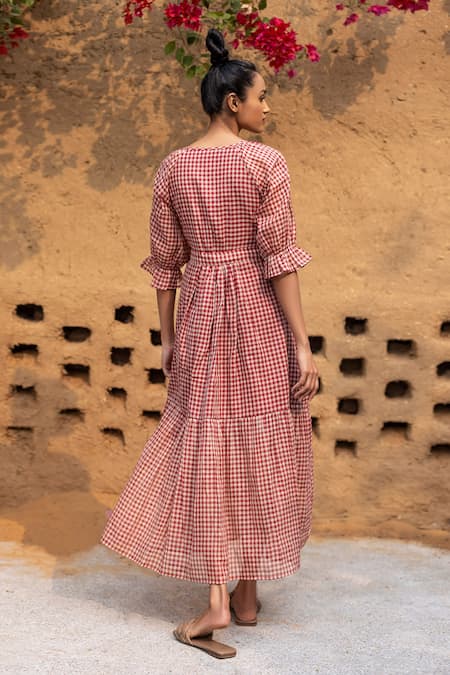 Shop Kharakapas Red Cotton Checks V Neck The Road Not Taken Dress at Aza Fashions Shop_Kharakapas_Red Cotton Checks V Neck The Road Not Taken Dress _at_Aza_Fashions