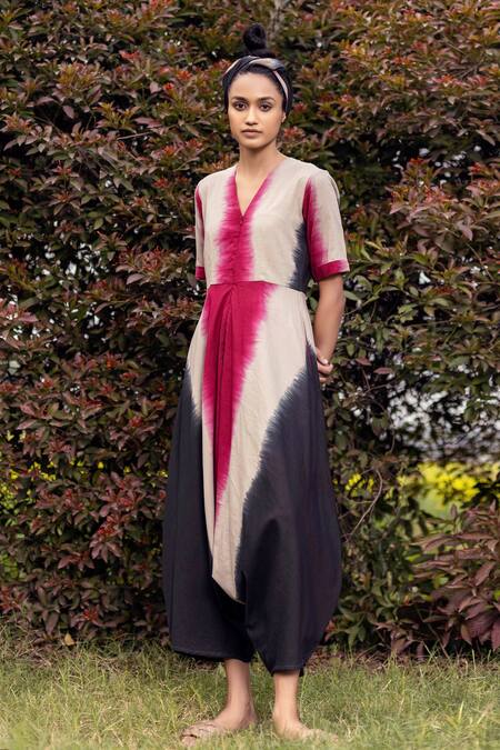 Kharakapas Multi Color Mulmul Shibori V Neck Dancing In The Rain Jumpsuit Online at Aza Fashions Kharakapas_Multi Color Mulmul Shibori V Neck Dancing In The Rain Jumpsuit _Online_at_Aza_Fashions