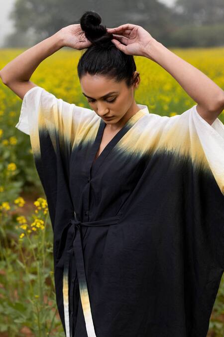 Shop Kharakapas Black Mulmul Cotton Shibori V Neck Dusk Till Dawn Kaftan Online at Aza Fashions Shop_Kharakapas_Black Mulmul Cotton Shibori V Neck Dusk Till Dawn Kaftan _Online_at_Aza_Fashions