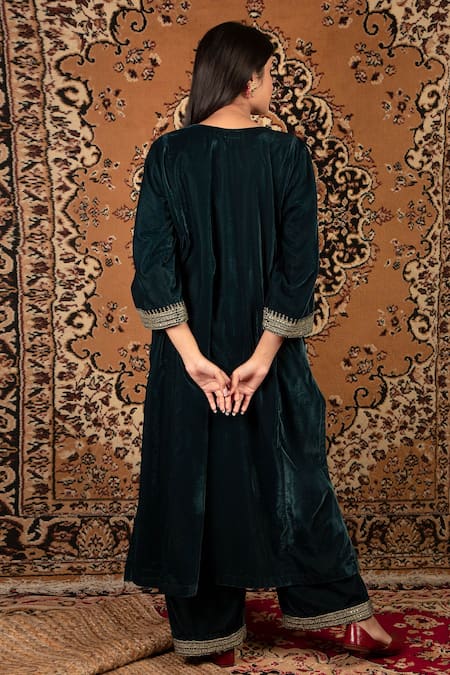 Buy Blue Silk Velvet Embroidered Sequin V Neck Kurta For Women by Priya  Chaudhary Online at Aza Fashions.