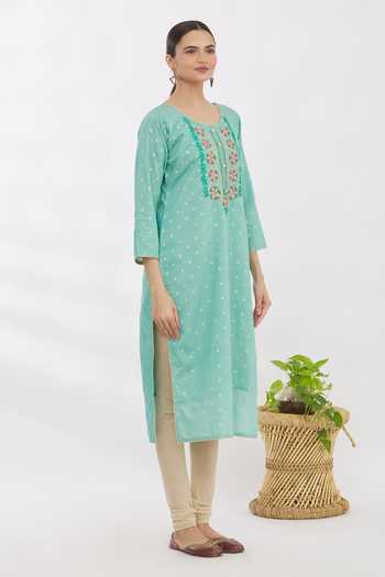 Naintara Bajaj_Blue Chanderi Embroidered Kurta _Online_at_Aza_Fashions