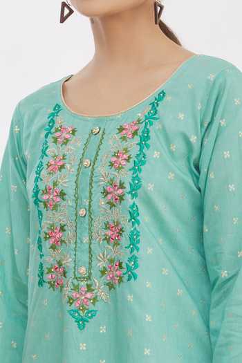 Naintara Bajaj_Blue Chanderi Embroidered Kurta _at_Aza_Fashions