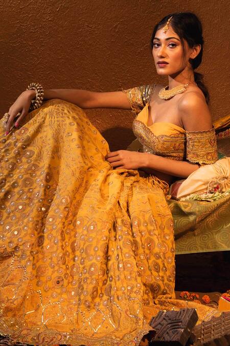 Buy_Moledro_Yellow Crepe And Chanderi, Twill Cutdana & Sequin, Foil Lehenga Set _Online_at_Aza_Fashions