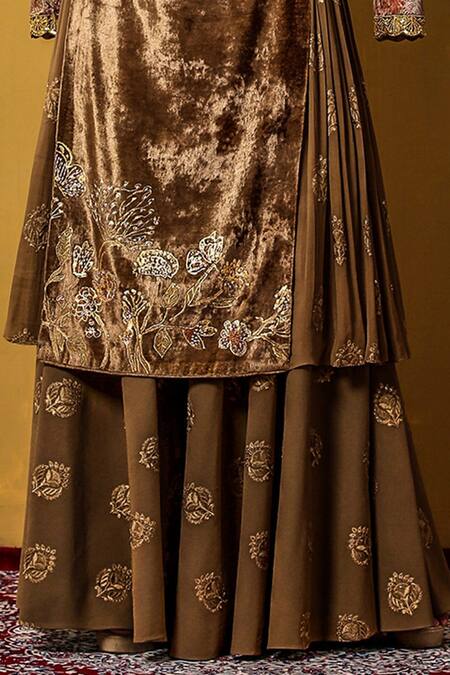 Moledro Green Velvet And Georgette Foil Print & Thread Boat Jacket & Sharara Set at Aza Fashions Moledro_Green Velvet And Georgette Foil Print & Thread Boat Jacket & Sharara Set _at_Aza_Fashions