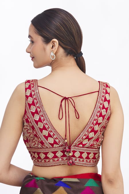 Naintara Bajaj Floral Embroidered Blouse 