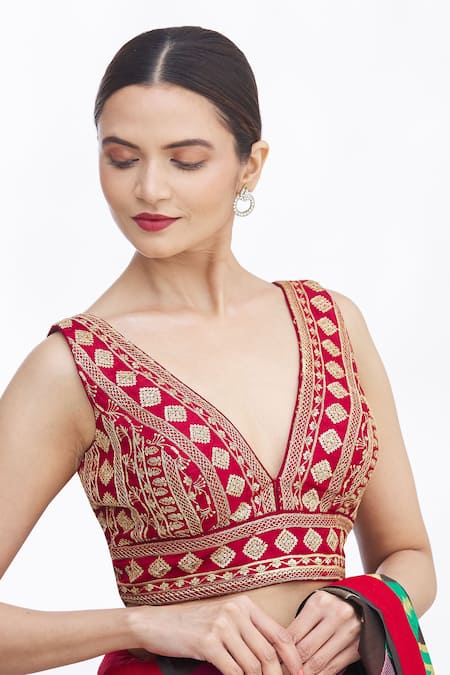 Naintara Bajaj_Maroon Silk Sequins, Embroidery V-neck Floral Blouse _at_Aza_Fashions