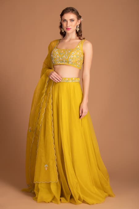 House Of Tushaom Yellow Raw And Organza Sequin, Thread & Cutdana Round Lehenga Set