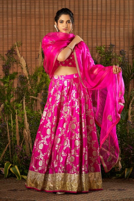 Buy_SOBARIKO_Pink Organza, Banarasi Brocade Floral Motifs Lehenga Set_Online_at_Aza_Fashions