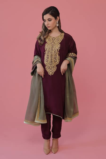 Daljit Sudan Purple Kurta And Pant Crepe Dupatta Georgette Tilla Round Embroidered Set 
