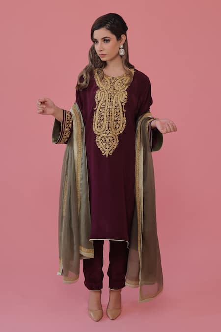 Daljit Sudan_Purple Kurta And Pant Crepe Dupatta Georgette Tilla Round Embroidered Set _Online_at_Aza_Fashions