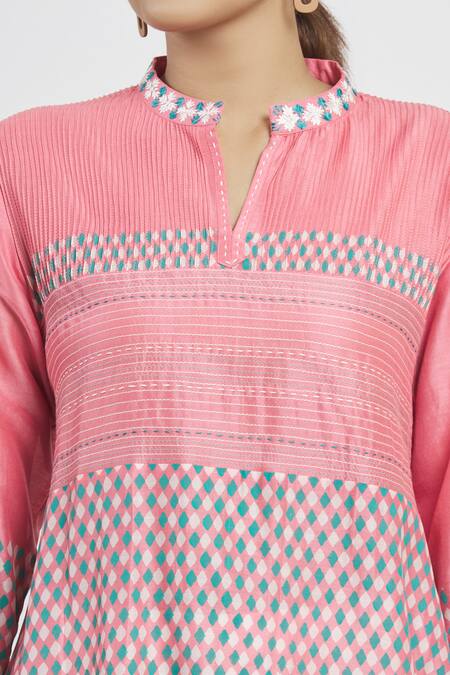 Krishna Mehta Pink Chanderi Printed Geometric Mandarin Collar Tunic at Aza Fashions Krishna Mehta_Pink Chanderi Printed Geometric Mandarin Collar Tunic _at_Aza_Fashions