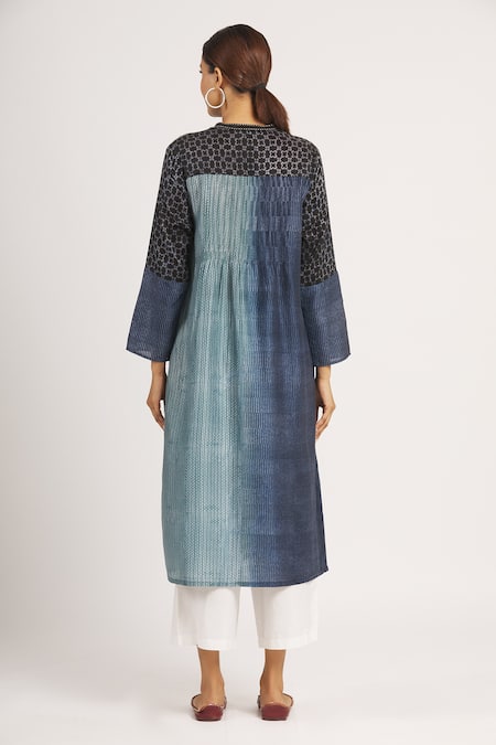 Shop Krishna Mehta Blue Chanderi Zig Zag Mandarin Collar Print Tunic at Aza Fashions Shop_Krishna Mehta_Blue Chanderi Zig Zag Mandarin Collar Print Tunic _at_Aza_Fashions
